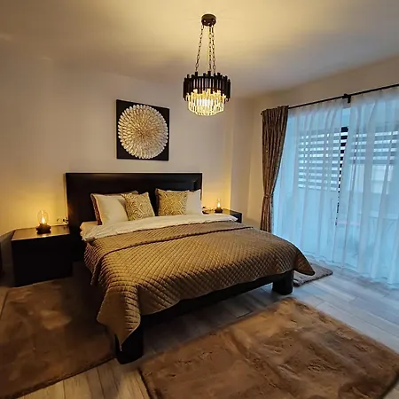 In The Center Apartment