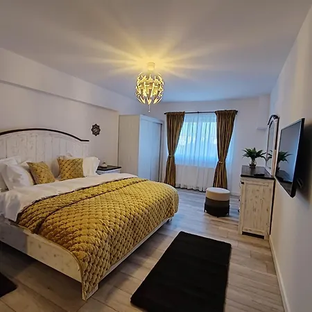 In The Center Apartment